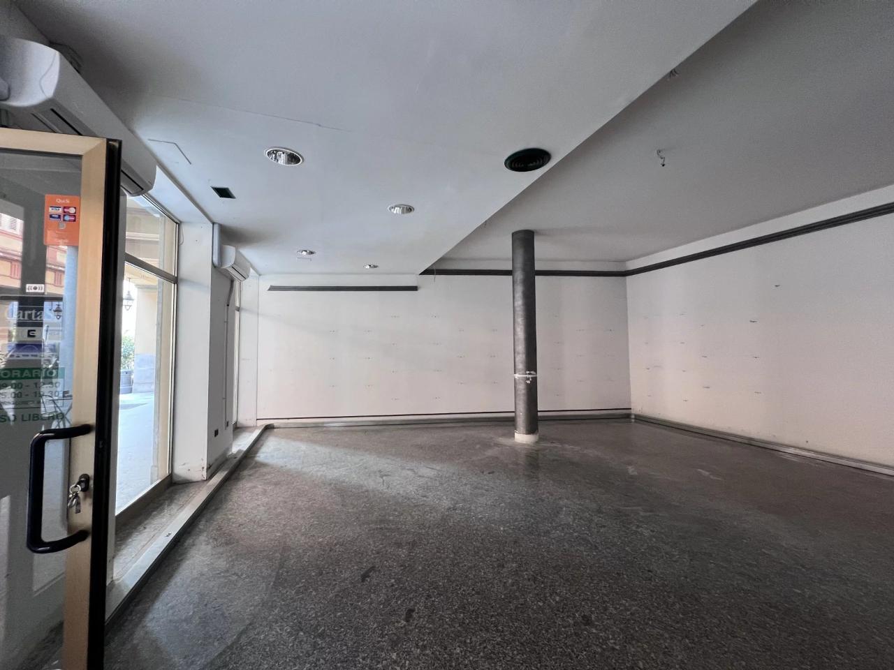 Negozio in , Acqui Terme, {3} - Foto 1