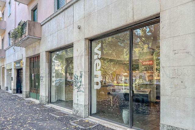 Shop in Via Trento 15, Brescia - Photo 1