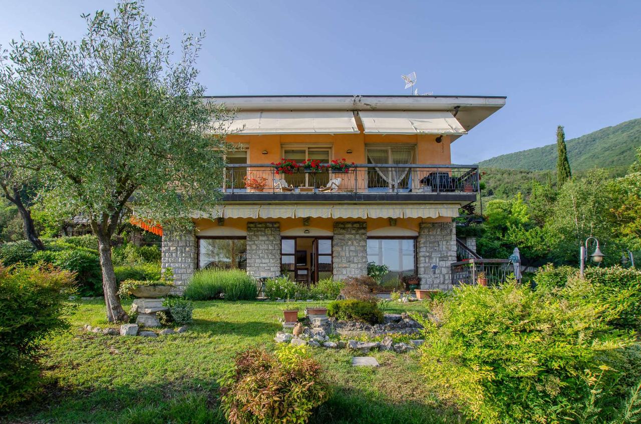 Villa bifamiliare in vendita a Bovezzo
