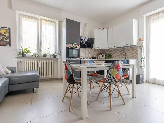 3-room flat in Via Giuseppe Garibaldi 60, Locate Varesino - Photo 1