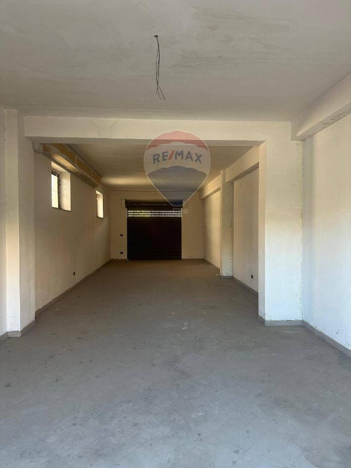 Negozio in Via Sandro Pertini Snc, Corigliano-Rossano, {3} - Foto 1