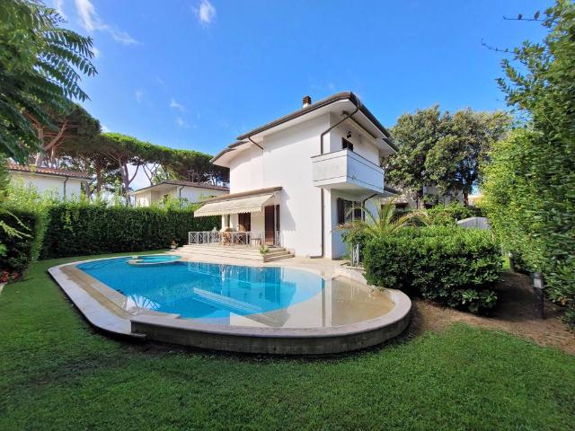 Villa in Via l. da Vinci,  164, Pietrasanta - Foto 1