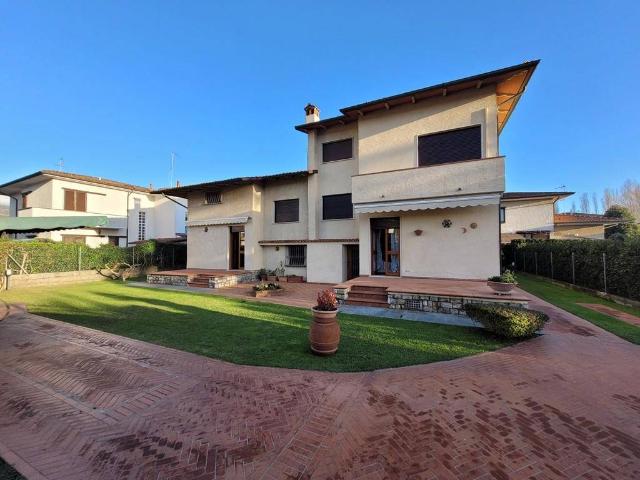 Mansion in Via Francesco Berni,  21, Pietrasanta - Photo 1