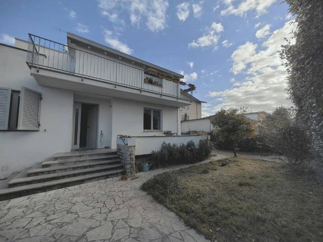 Villa in Via del Castagno 10, Pietrasanta - Foto 1