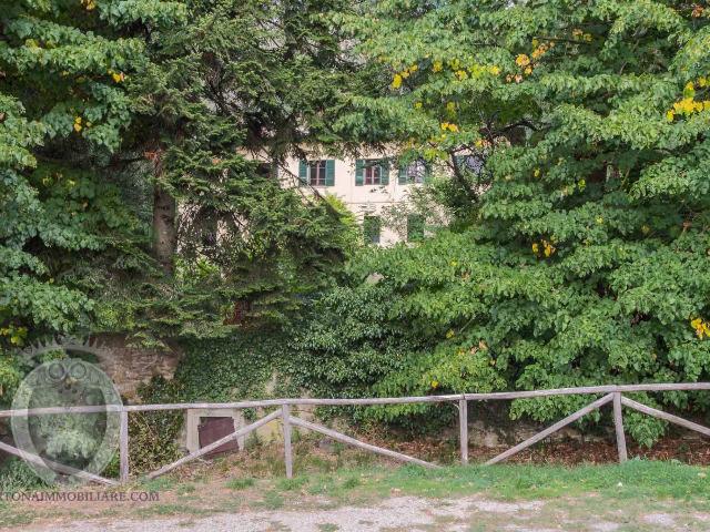 Country house or cottage, Cortona - Photo 1