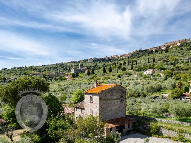 Country house or cottage in Case Sparse Cortona 791, Cortona - Photo 1