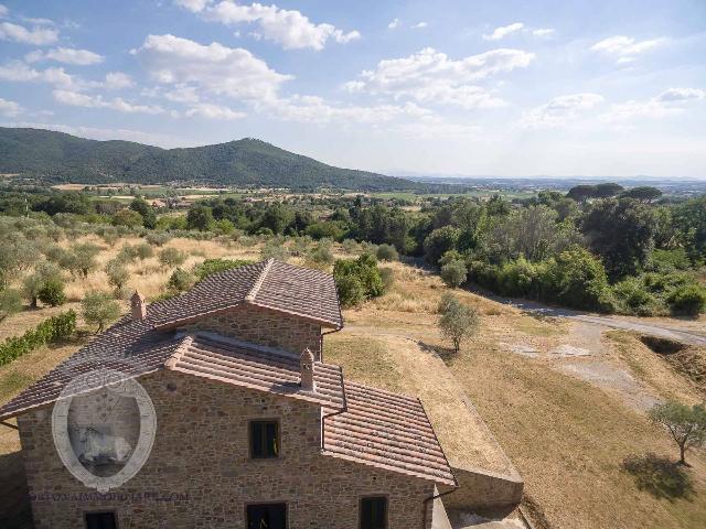 Country house or cottage in Case Sparse Pergaccio, Cortona - Photo 1