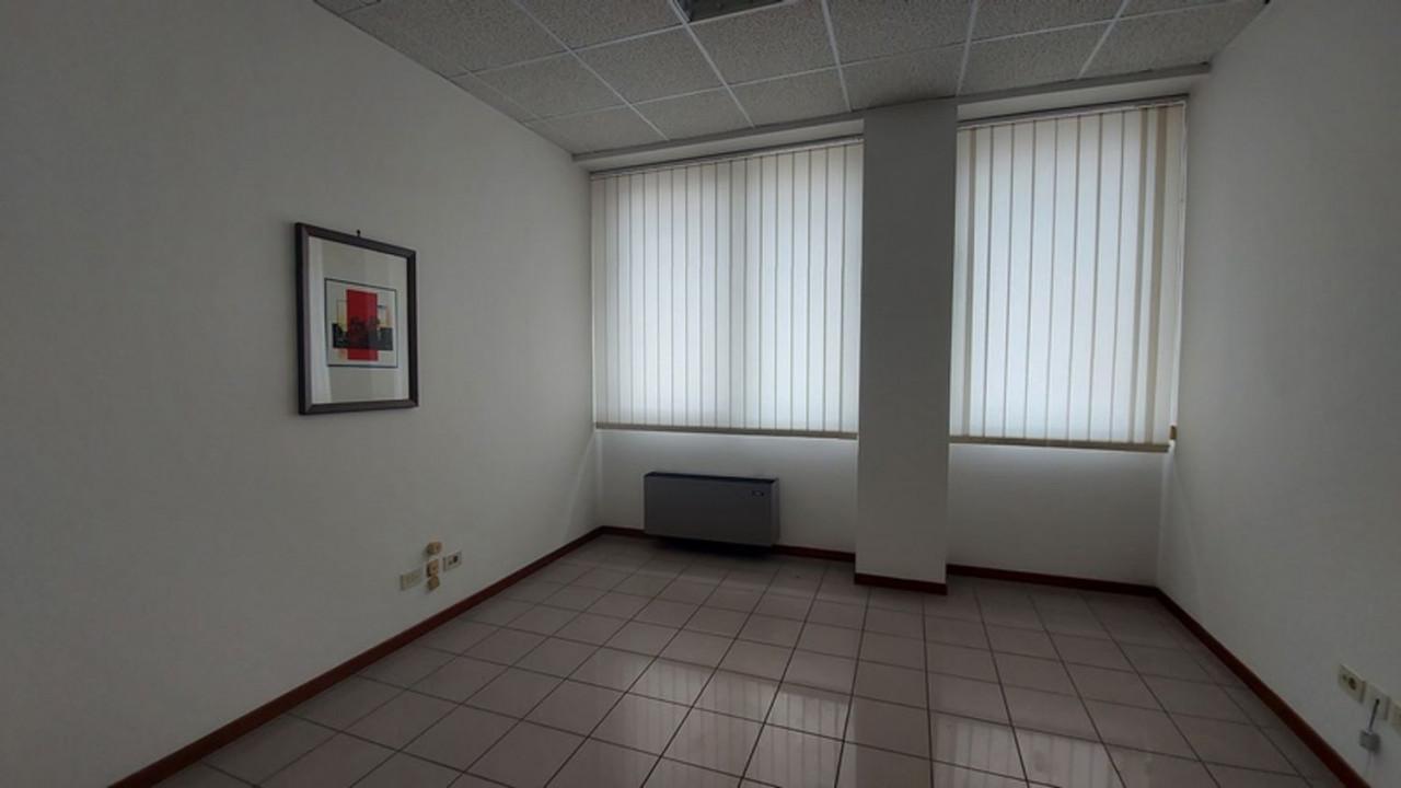 Ufficio in Via Settevalli, N. 231, Perugia - Foto 1