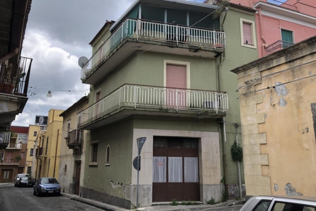 Appartamento in vendita a Militello In Val Di Catania