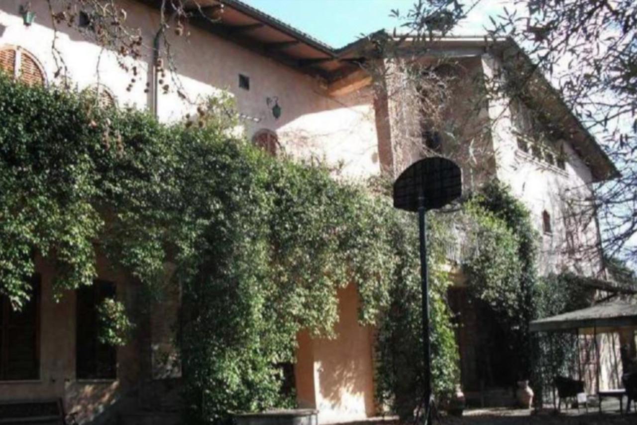 Casa indipendente in vendita a Perugia