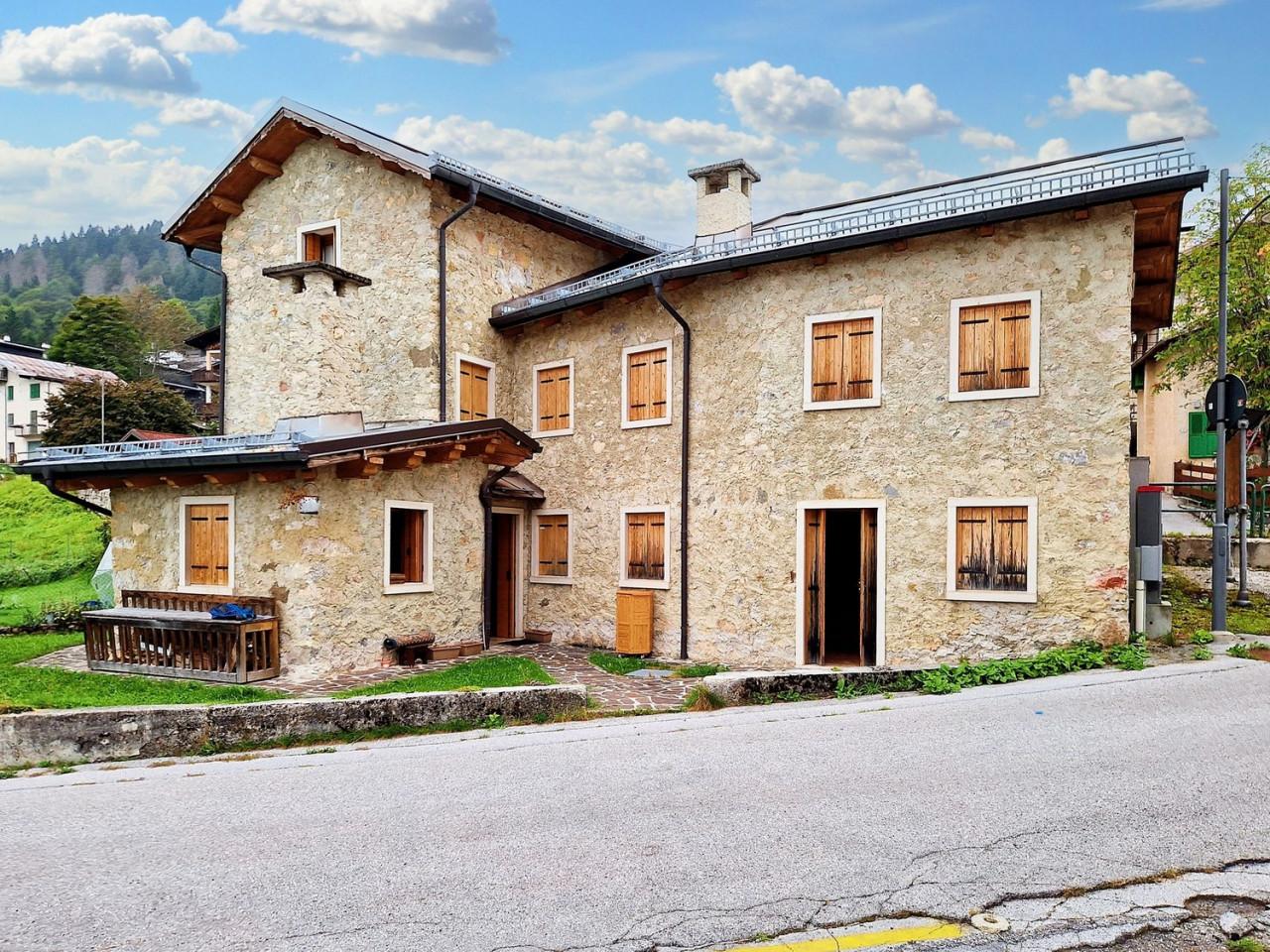 Casa indipendente in vendita a Gosaldo