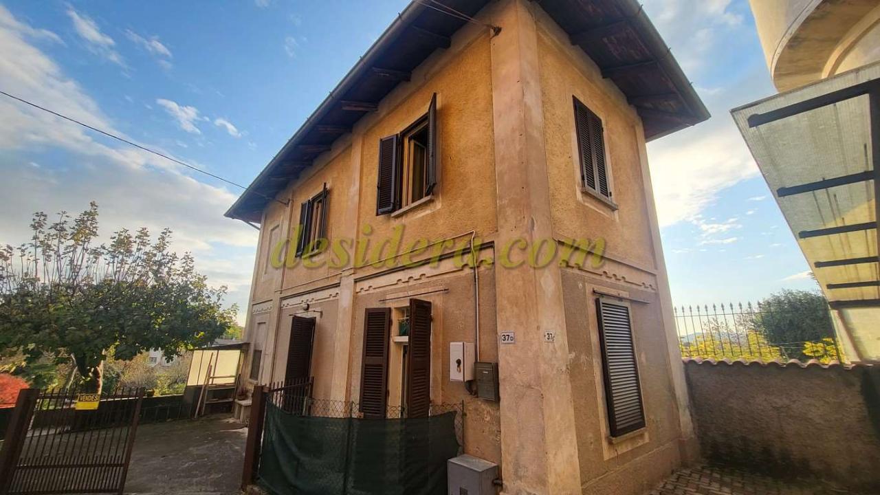 Casa indipendente in vendita a Castelletto Sopra Ticino