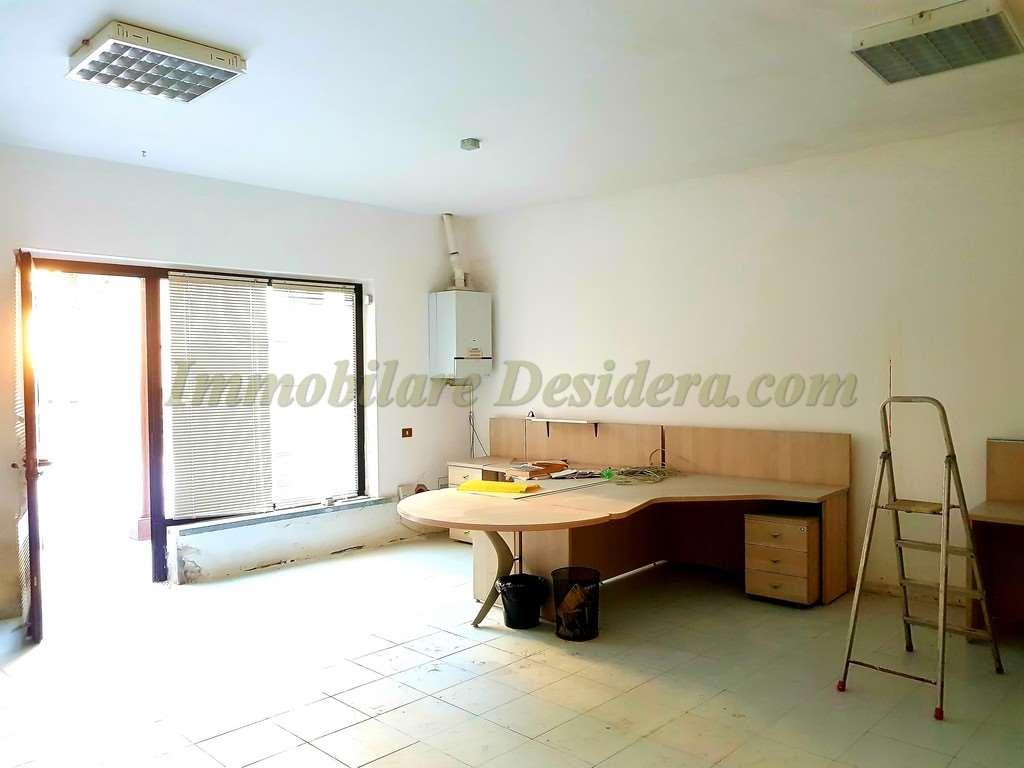 Negozio in , Castelletto sopra Ticino - Foto 1