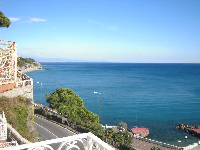 4-room flat in Via Crocetta, Celle Ligure - Photo 1