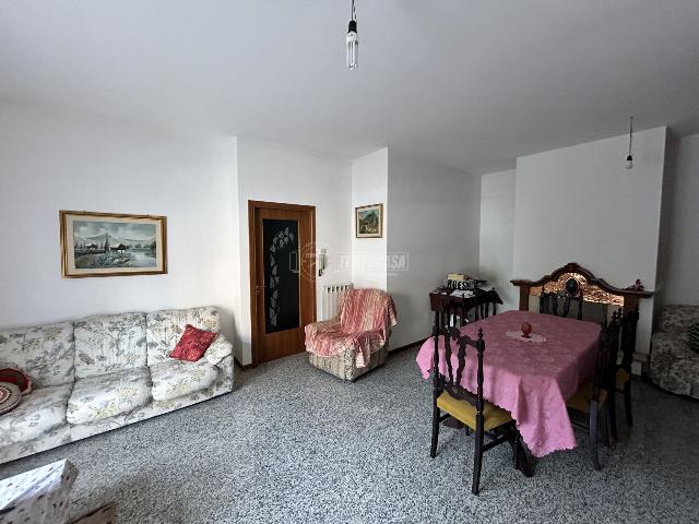 Zweizimmerwohnung in Via Giovan Battista Caccialupi, San Severino Marche - Foto 1