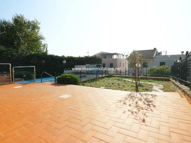 4-room flat in Piazza Papa Giovanni XXIII Sanda 305, Celle Ligure - Photo 1