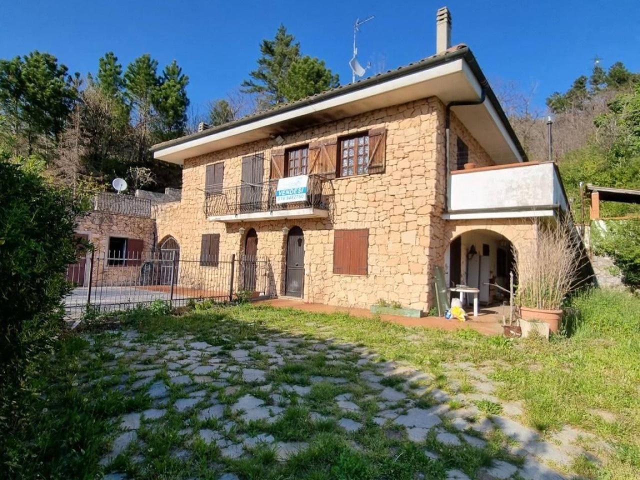 Villa in vendita a Vezzi Portio