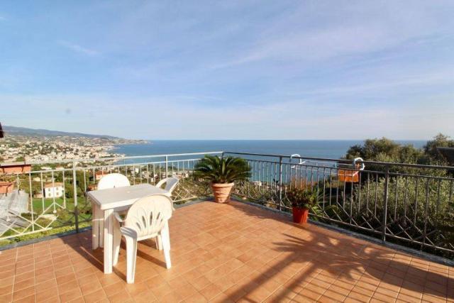 Villa in Via Buonmoschetto 22, Sanremo - Foto 1