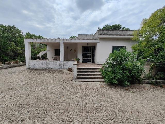 Mansion in Strada Pizzo del Vento, Martina Franca - Photo 1