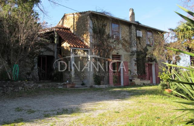 Country house or cottage, Chianni - Photo 1