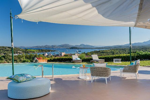 Mansion in {3}, Cala di Volpe 7 - Photo 1