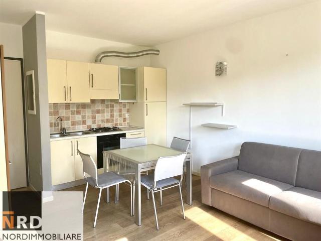 2-room flat in {3}, - Photo 1