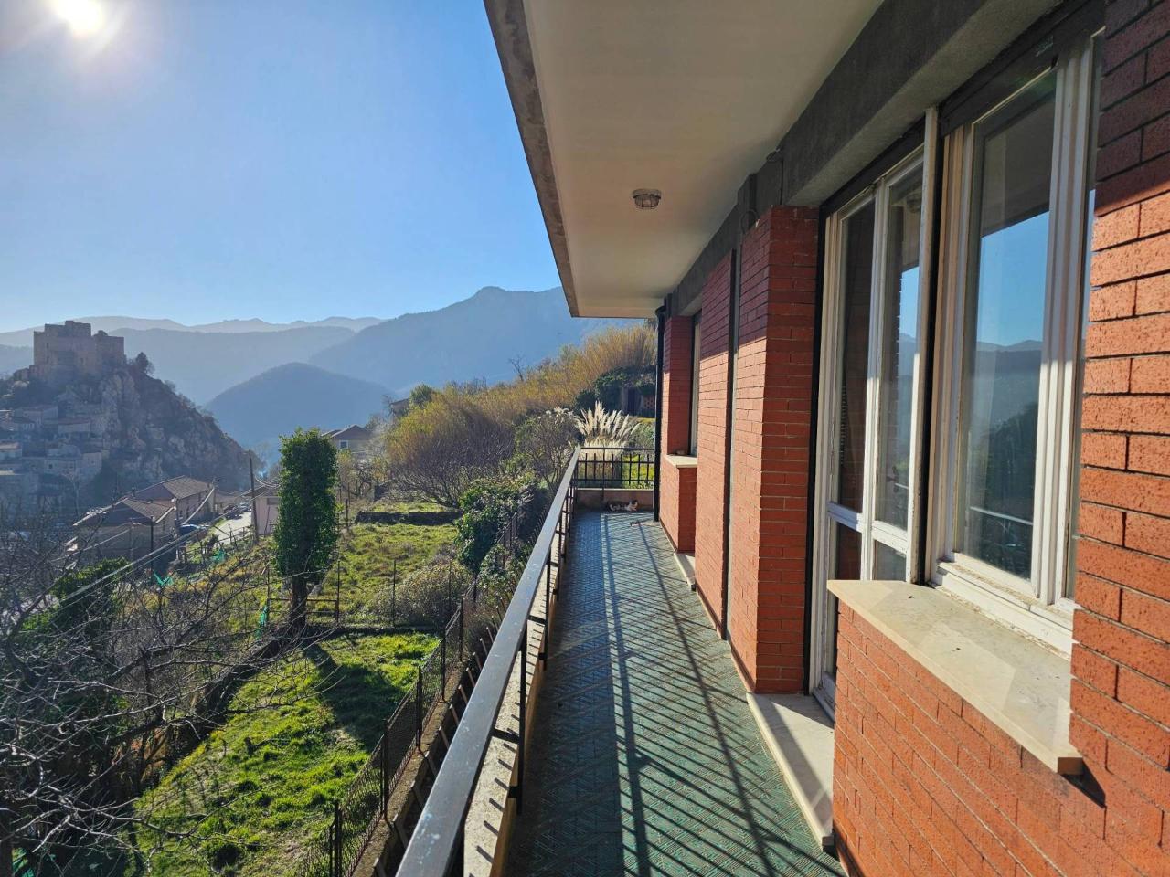Villa in vendita a Castelvecchio Di Rocca Barbena