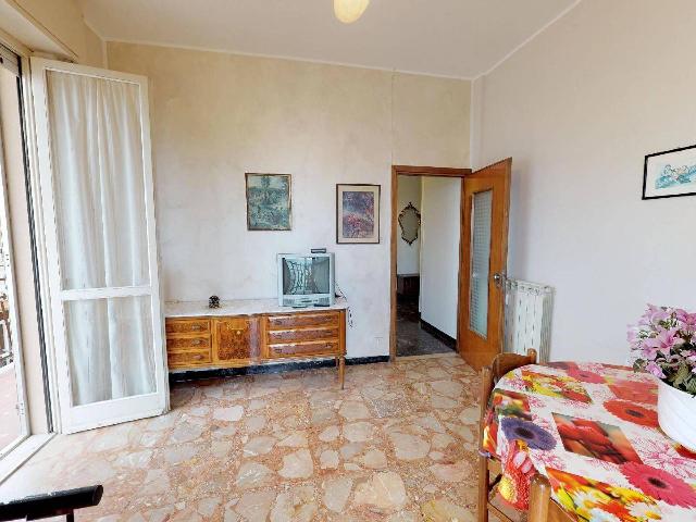 3-room flat in Corso 4 Novembre, Borghetto Santo Spirito - Photo 1