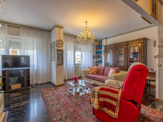 3-room flat in Via Regina Margherita 17, Bordighera - Photo 1