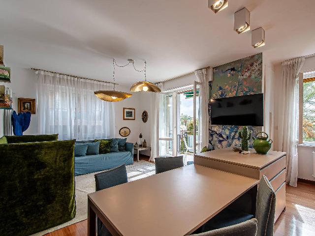 3-room flat in Via Camillo Benso di Cavour 12, Bordighera - Photo 1