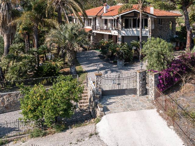 Villa in Via Rivaira 7, Bordighera - Foto 1