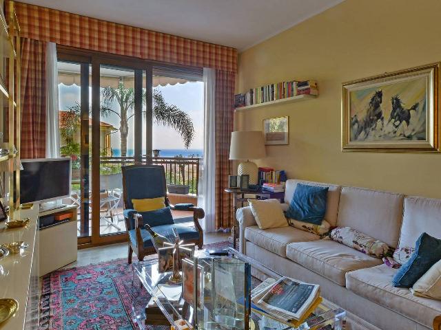 3-room flat in Via Virgilio, Bordighera - Photo 1