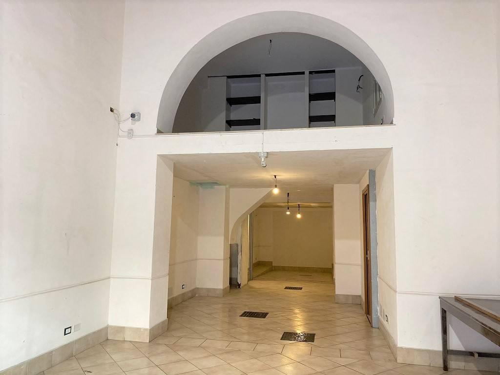 Magazzino in Via Bentivegna 42, Palermo, {3} - Foto 2