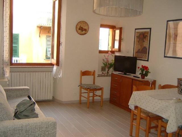 Dreizimmerwohnung in Via Giuseppe Garibaldi 17, Finale Ligure - Foto 1