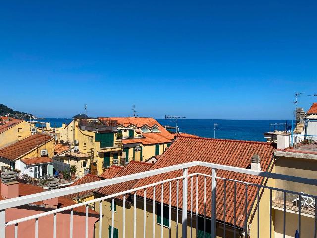 Penthouse in Via Vittorio Veneto 118, Alassio - Foto 1