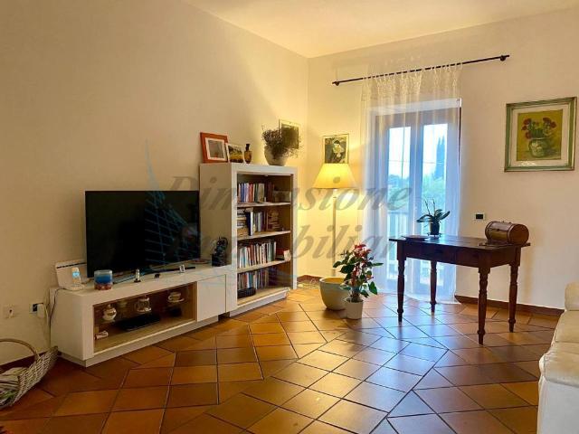 Apartament in Via Santa Barbara 7, Cecina - Photo 1