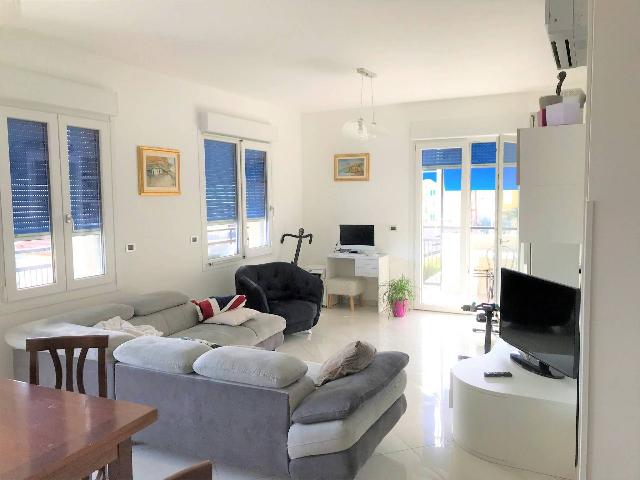 4-room flat, Taggia - Photo 1