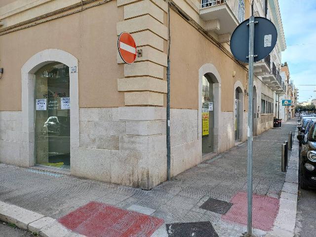 Negozio in Via San Gervasio 52, Trani - Foto 1