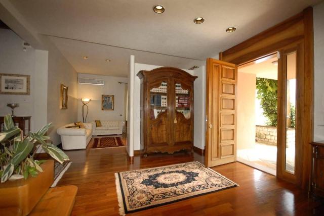 main gallery real estate image