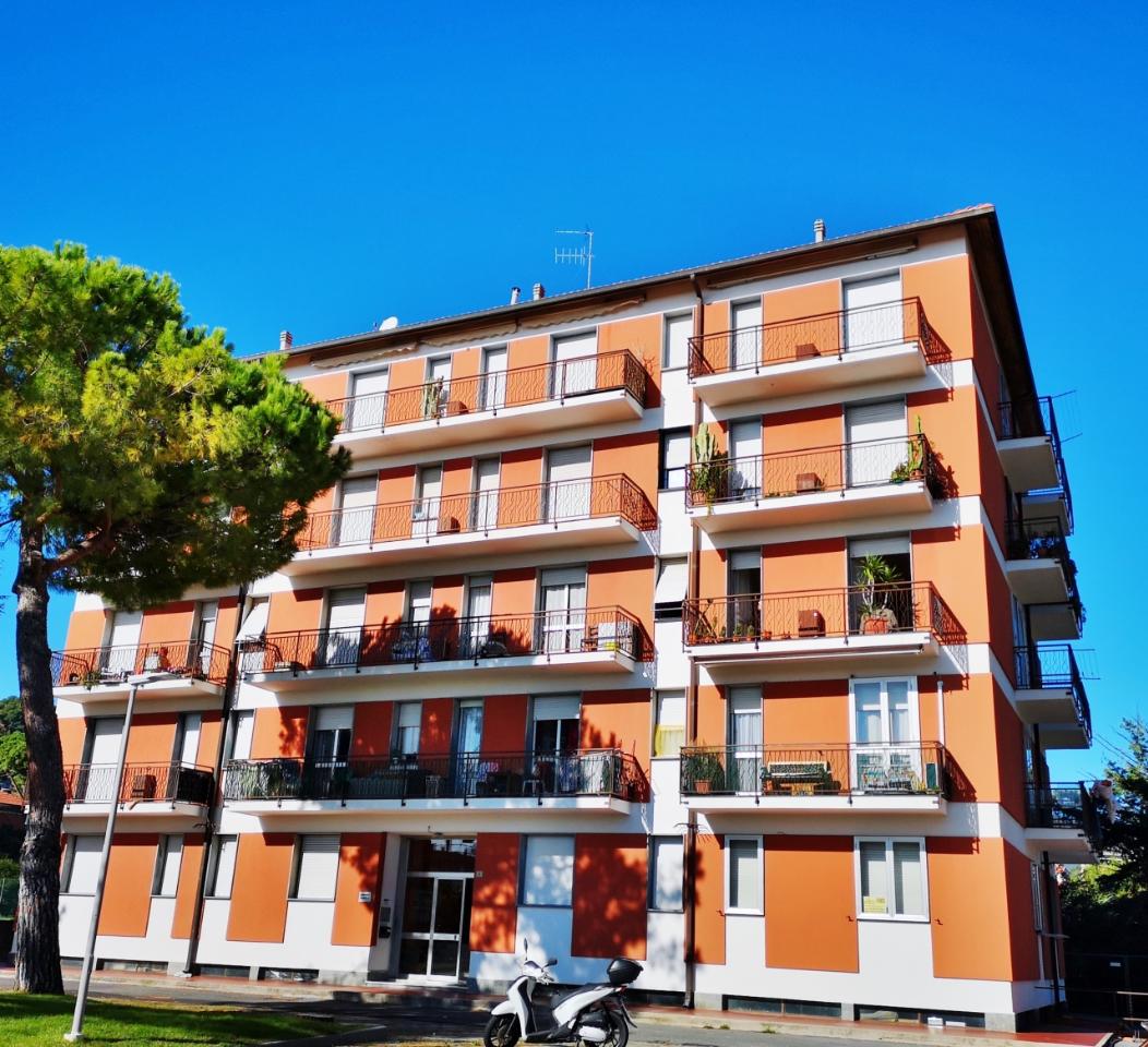 Parcheggio chiuso in Via Carlo Conti 11, San Bartolomeo al Mare - Foto 1