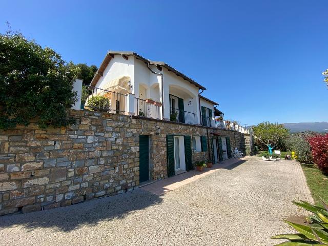 Villa in Strada Civezza 57, Imperia - Foto 1