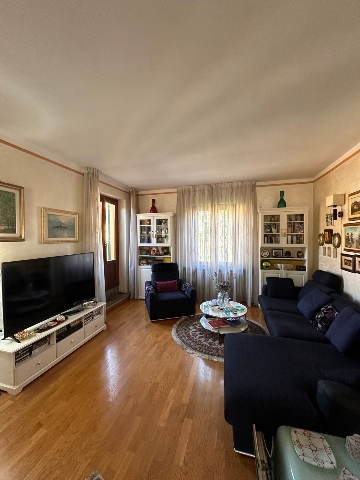 Apartament in Via Garibaldi, Montecatini-Terme - Photo 1