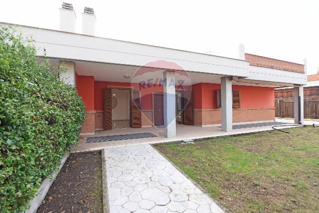 Villa in Via Ralph De Palma 6, Foggia - Foto 1