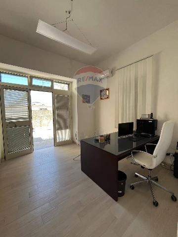 Büro in Via Dalmazia 9, Vieste - Foto 1