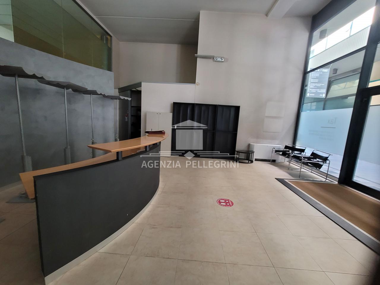 Ufficio in Via Divisione Folgore, Vicenza, {3} - Foto 2