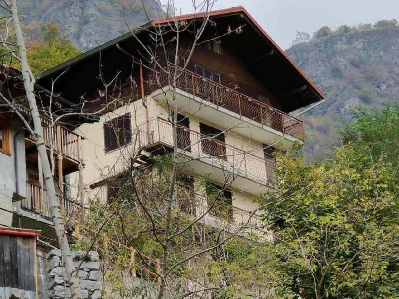 Villa in vendita a Cravagliana
