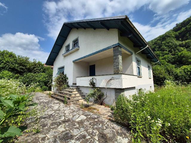 Villa in Via Nazario Sauro 32, Varallo - Foto 1