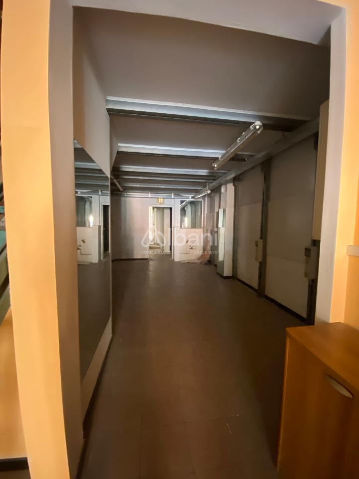 Palazzina commerciale in , La Spezia, {3} - Foto 1