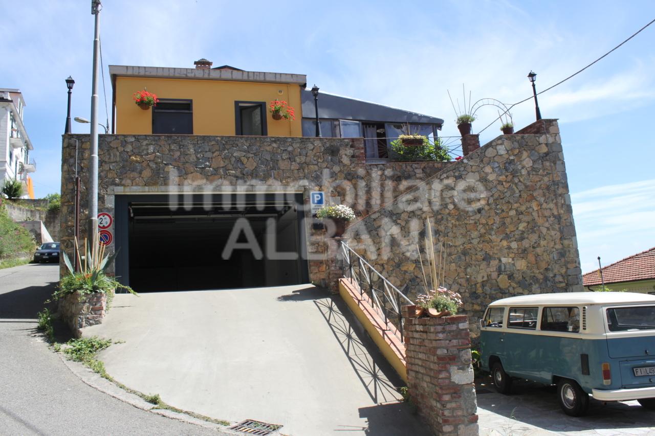 Parcheggio chiuso in , La Spezia - Foto 1