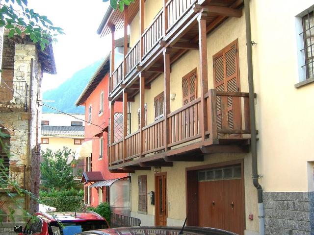 Mansion in Via Fratelli Varalli 24, Varallo - Photo 1